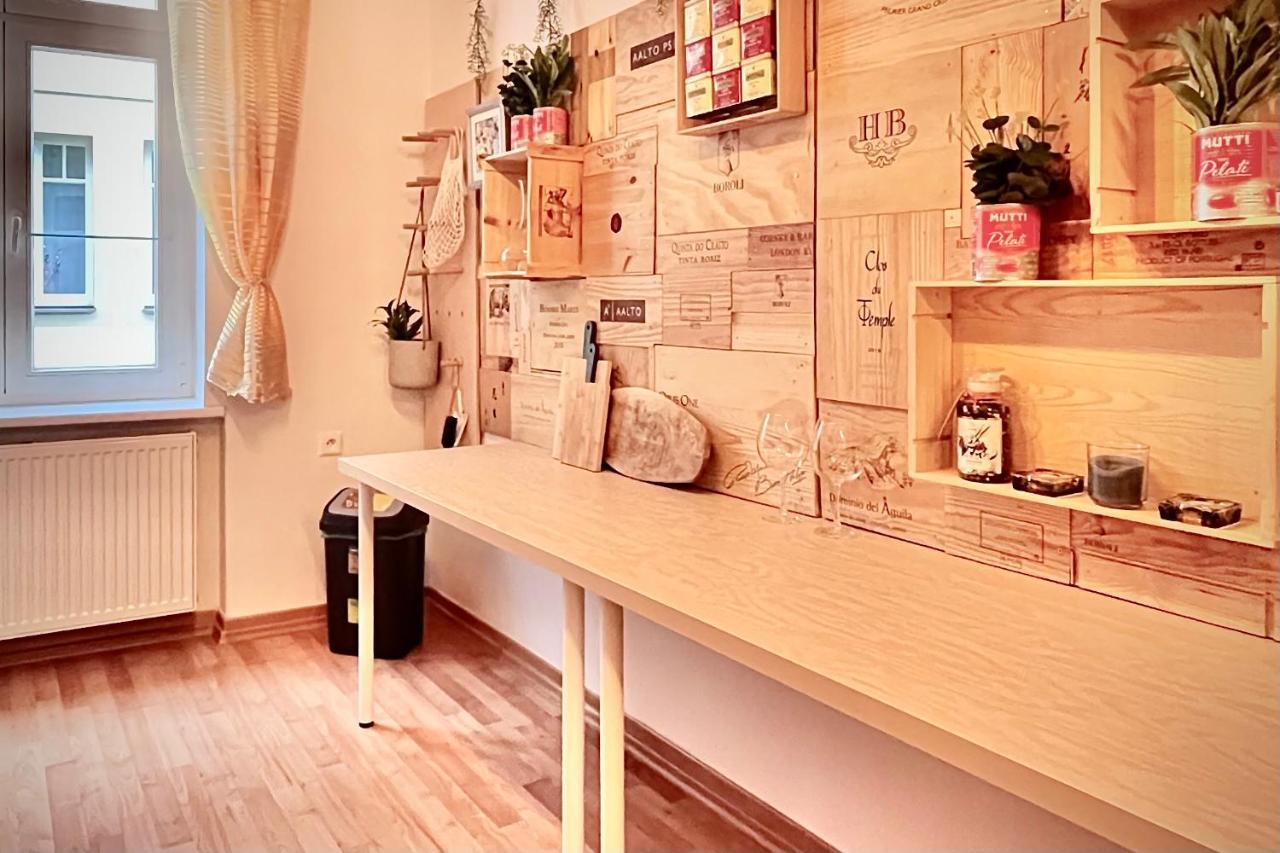 Sunny City - Apartment In Spa Zone With Private Garage KLV Exterior foto